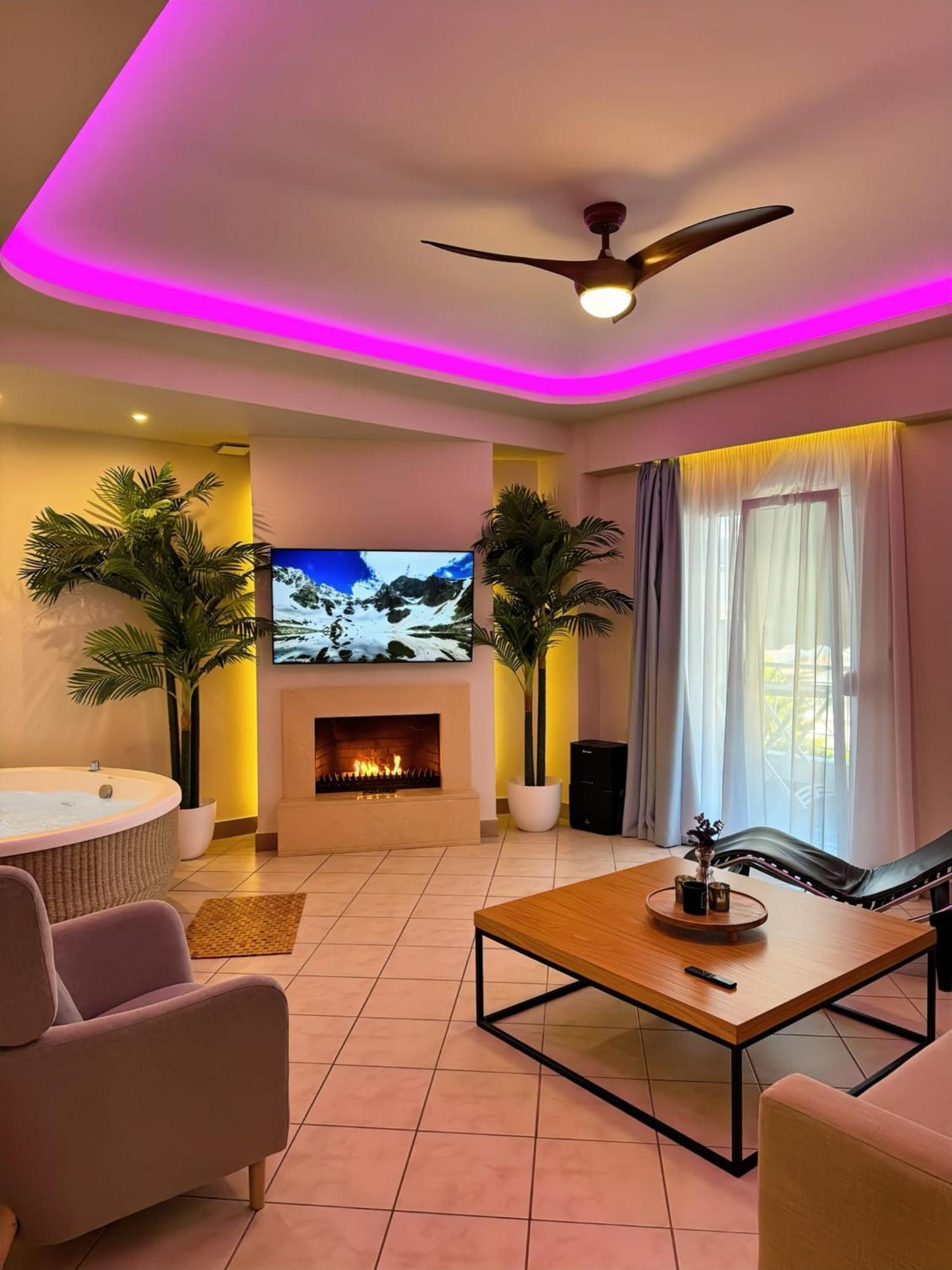Panorama Suites & Spa - Adults Only Stómion Habitación foto